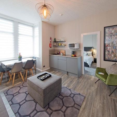 Blackbird Luxury Apartments Room 1 Blackpool Extérieur photo